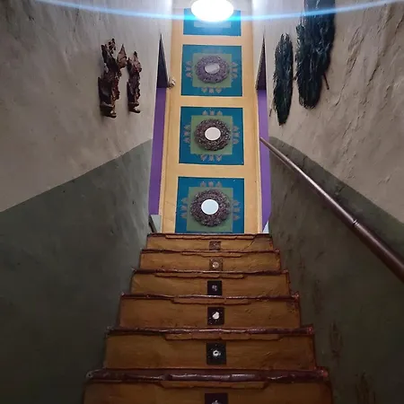 Abracadabra לינה וארוחת בוקר ראבנה